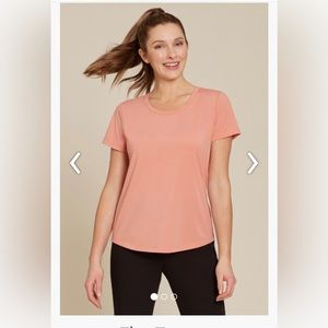 Classic tee perfected. Color Canyon Clay size L